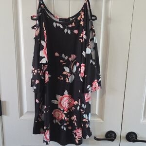 Black Floral Mini Open Arm TOP